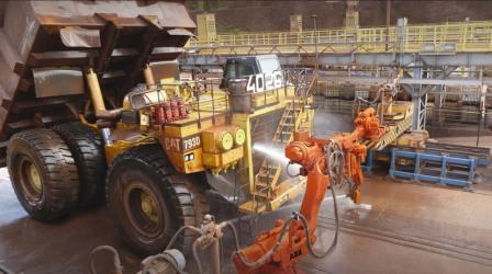 Robotica-abb-expomin-2012-lava-camiones